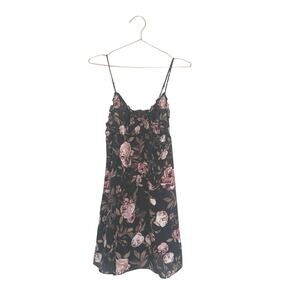 Midnight bakery floral chemise size small adjustable straps